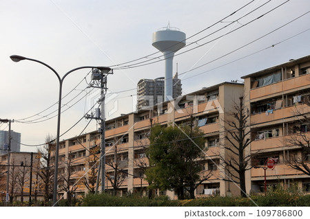 Metropolitan housing complex (Tatsumi, Koto Ward) 109786800