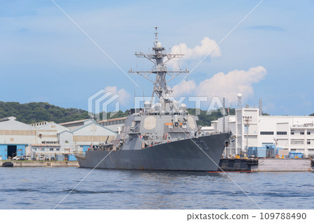 US Navy Aegis Stetham in Yokosuka 109788490