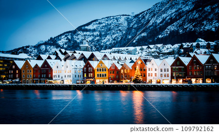 View of Hanseatic houses in Bergen at Christmas 109792162