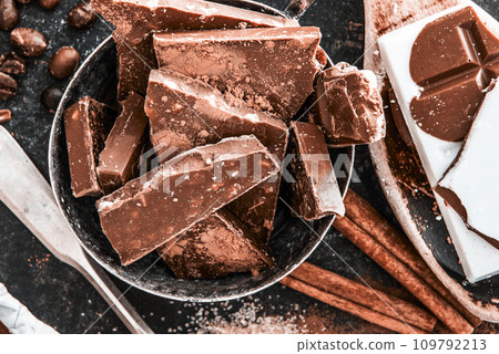 chocolate, cocoa and spices in on a table chocolate, cocoa and spices in on a table 109792213