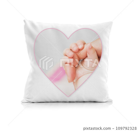 Square pillowcase with lovely print 109792328