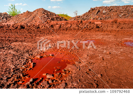 Deserted cracked ground near open-cast in Kryvyi Rih 109792468