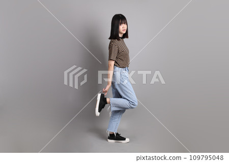 Cute Asian Woman 109795048