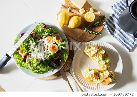 健康早餐俯瞰 109799778