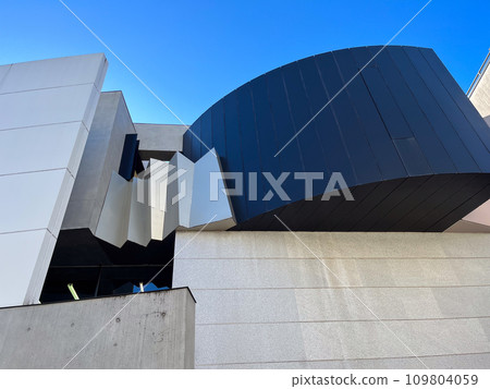 An image of a building with a nice exterior An image of a building with a nice exterior 109804059