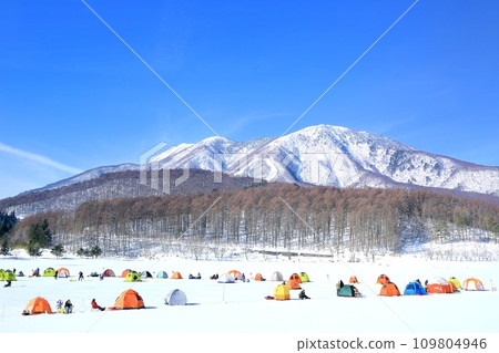 雷肯吉湖在冬天 雷肯吉湖在冬天 109804946