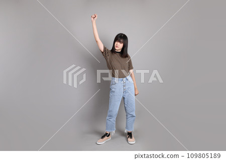Cute Asian Woman 109805189