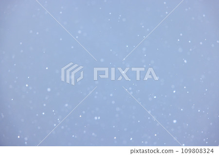 falling snow texture 109808324