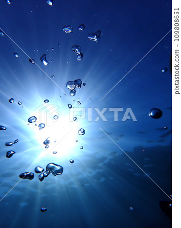 光和氣泡 109808651