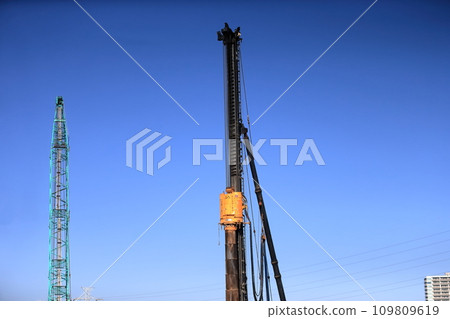 Pile driver image Pile driver image 109809619