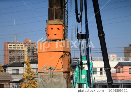 Pile driver image 109809621