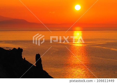 Sunset seen from Otaru Shukutsu Panorama Observation Deck Sunset seen from Otaru Shukutsu Panorama Observation Deck 109811449
