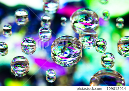 Water droplets Water droplets 109812914
