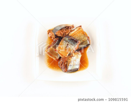 pacific saury stew 109815591
