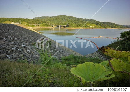 Rumoi Dam embankment and Lake Chibaberi 109816507