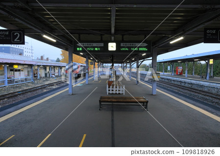 Autumn Hokkaido @Furano Station 109818926