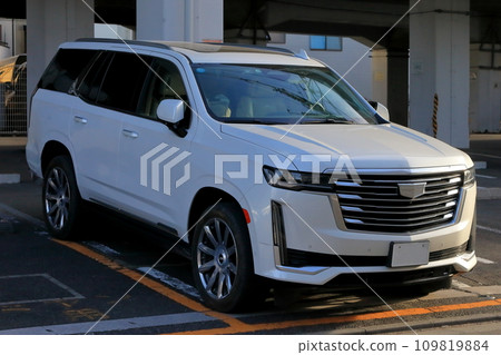 American SUV image American SUV image 109819884