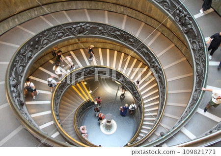 italian museum stairs 109821771