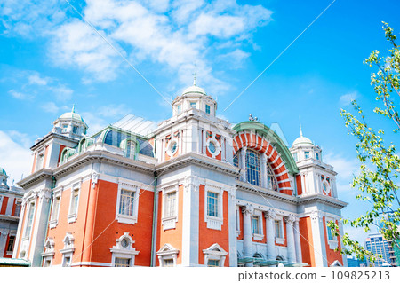 Osaka Central Public Hall (former Nakanoshima Public Hall) 109825213