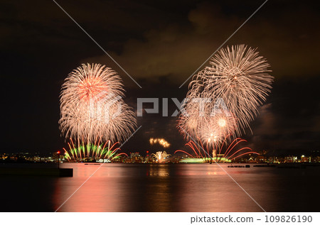 Kagoshima Kinko Bay Summer Night Fireworks Festival Kagoshima Kinko Bay Summer Night Fireworks Festival 109826190