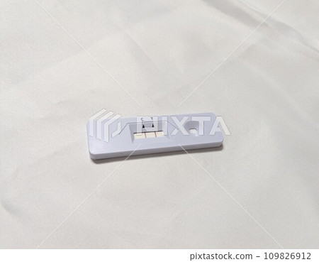 傳染病檢測試劑盒呈陽性 109826912