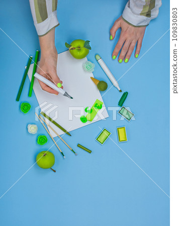 Solving maths exercises. Ready for a math and arithmetic lesson with an abacus. 109830803