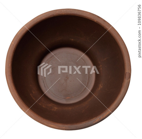 Empty brown ceramic plate isolated on white background Empty brown ceramic plate isolated on white background 109836756