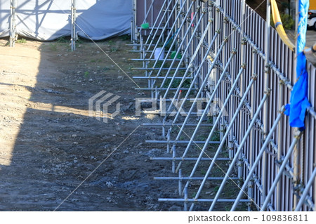 Temporary enclosure at construction site Universal steel plate Temporary enclosure at construction site Universal steel plate 109836811