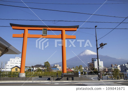 Otorii Mt.Fuji Otorii Mt.Fuji 109841671