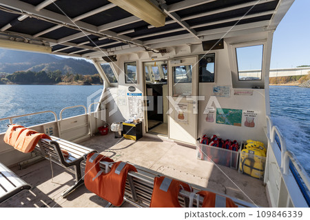 宮瀨湖遊覽船宮丸號內部 宮瀨湖遊覽船宮丸號內部 109846339
