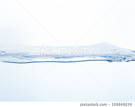 Water flow, water surface, calm 109848839