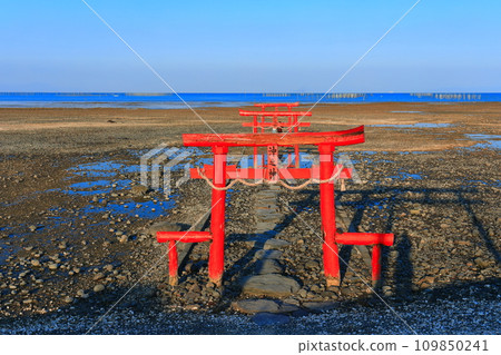 [佐賀郡] 退潮時的王王神社水下鳥居 109850241
