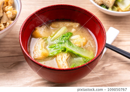 Shirona miso soup 109850767