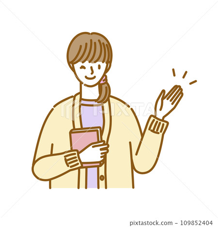 A pose in which a woman winks and holds her hand up 109852404