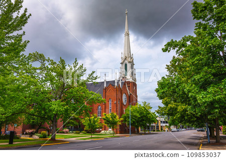 First United Methodist Church in Salem, Oregon, under cloudy skies 109853037