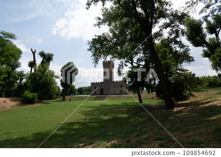 The Castle of San Martino della Vaneza near Padua The Castle of San Martino della Vaneza near Padua 109854692