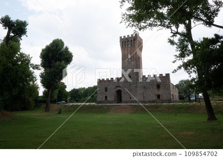 The Castle of San Martino della Vaneza near Padua The Castle of San Martino della Vaneza near Padua 109854702