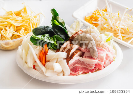 Ingredients for noodle dishes Ingredients for noodle dishes 109855594