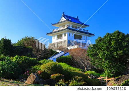 [Saga Prefecture] Takezaki Castle on a clear day 109855828