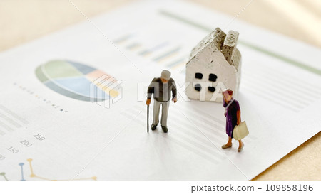 Materials with graphs, houses, and accessories for elderly men and women 109858196