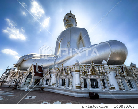 Wat Roi Phra Phutthabat Phu Manorom, Mukdahan, Thailand Wat Roi Phra Phutthabat Phu Manorom, Mukdahan, Thailand 109859363