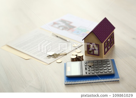 Home Key Real Estate Property Loan Sale Concept 109861029