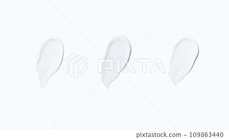 Set Beauty skincare cream texture swipe swatch. White beauty cream smear smudge isolated on white background Set Beauty skincare cream texture swipe swatch. White beauty cream smear smudge isolated on white background 109863440