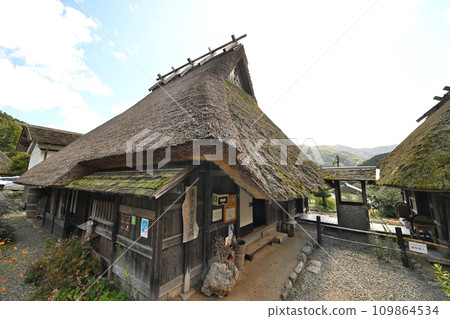 京都美山町「茅吹之裡」 茅草屋頂的古屋 京都美山町「茅吹之裡」 茅草屋頂的古屋 109864534