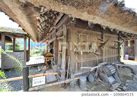京都美山町「茅吹之裡」 茅草屋頂的古屋 京都美山町「茅吹之裡」 茅草屋頂的古屋 109864535