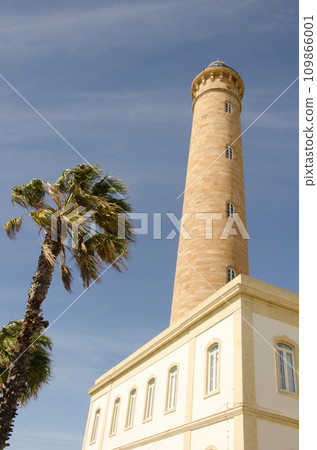 Detail of the Chipiona lighthouse. Detail of the Chipiona lighthouse. 109866001