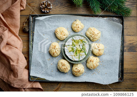 raw yeast dough buns raw yeast dough buns 109866125