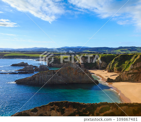 Mexota beach (Spain). 109867481