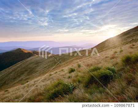 Mountain hazy daybreak Mountain hazy daybreak 109867871