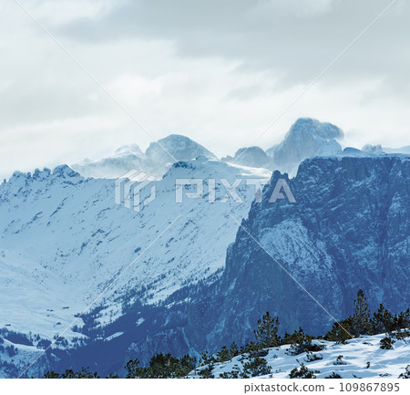 Beautiful winter mountain landscape. 109867895